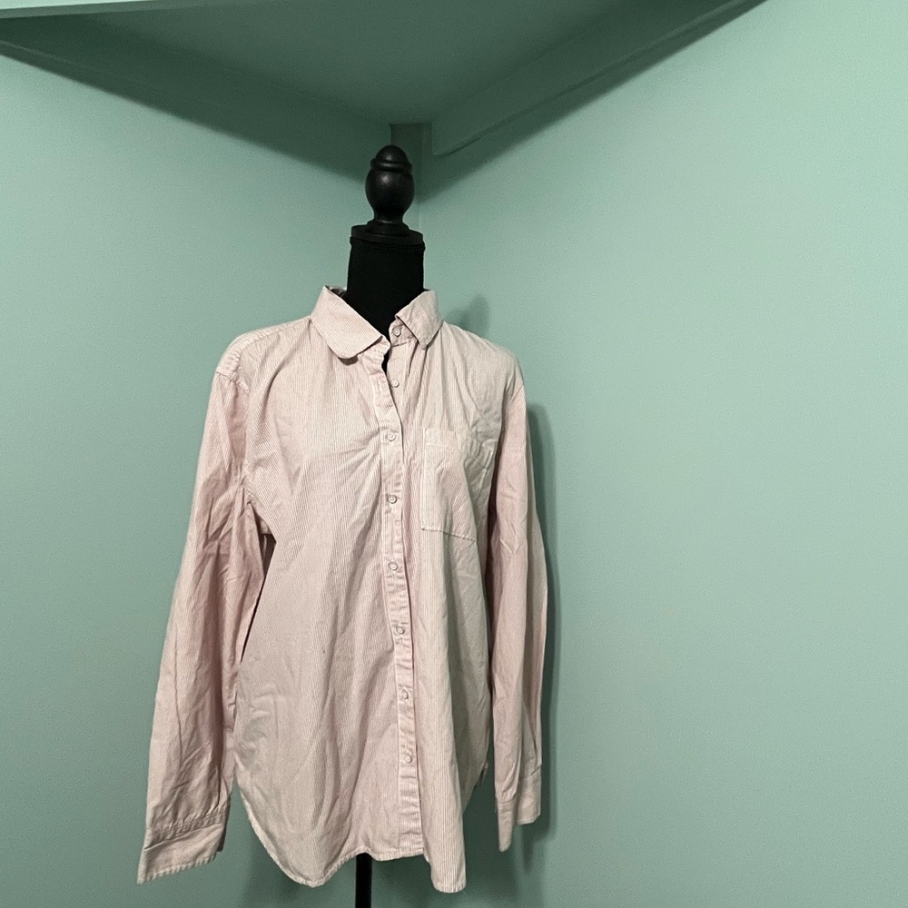 Aeropostale women’s‎ Light Striped Pink Button Down Oxford Dress Shirt
